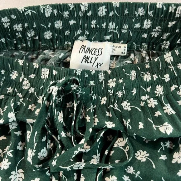 Princess‎ Polly Green Floral Ruffle Mini Skirt – Size 2 - Picture 2 of 4